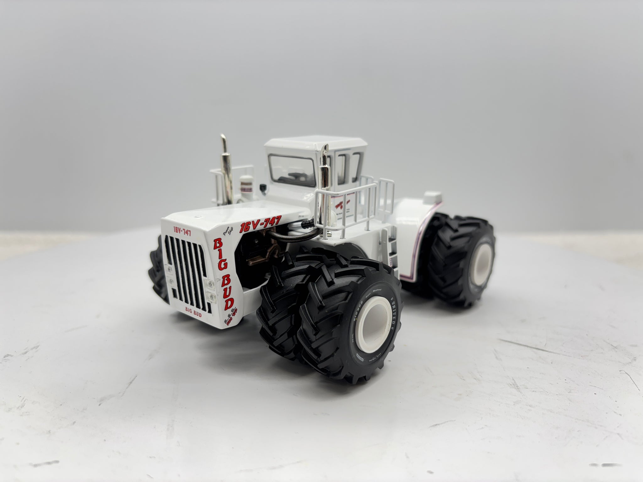 1/64 Big Bud 16V-747 1100HP