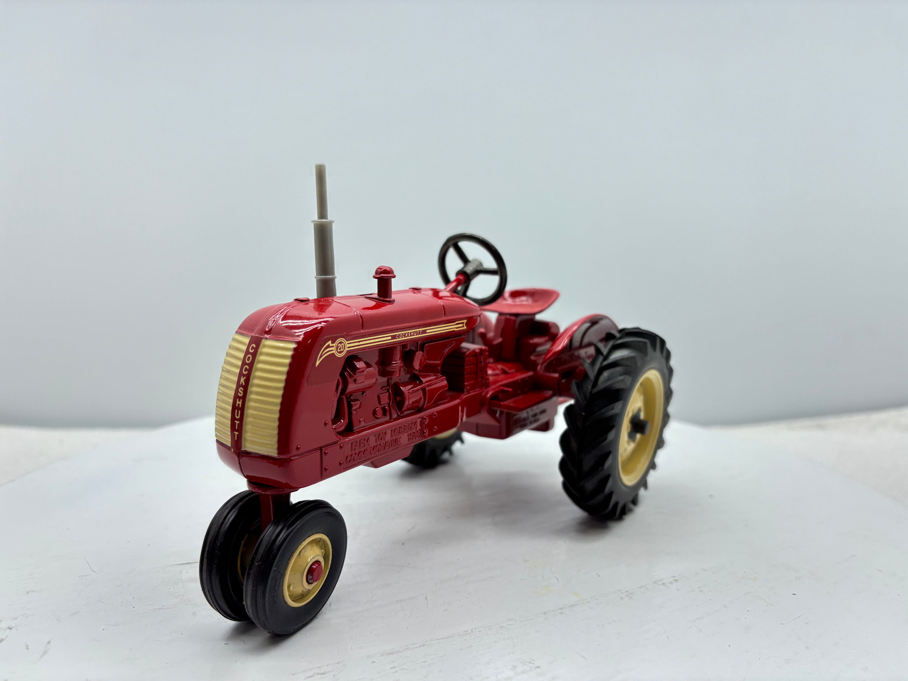 1/16 Cockshutt 20 Narrow Front