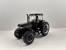 1/32 International Magnum 7250 Black