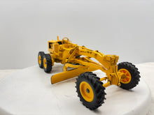 1/16 Caterpillar No.12 Motor Grader