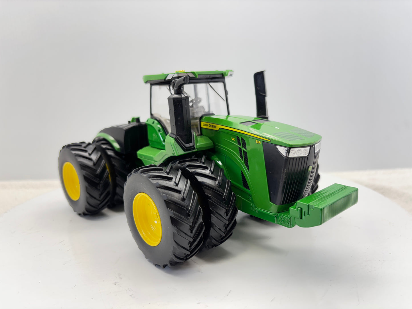1/32 John Deere 9R 540