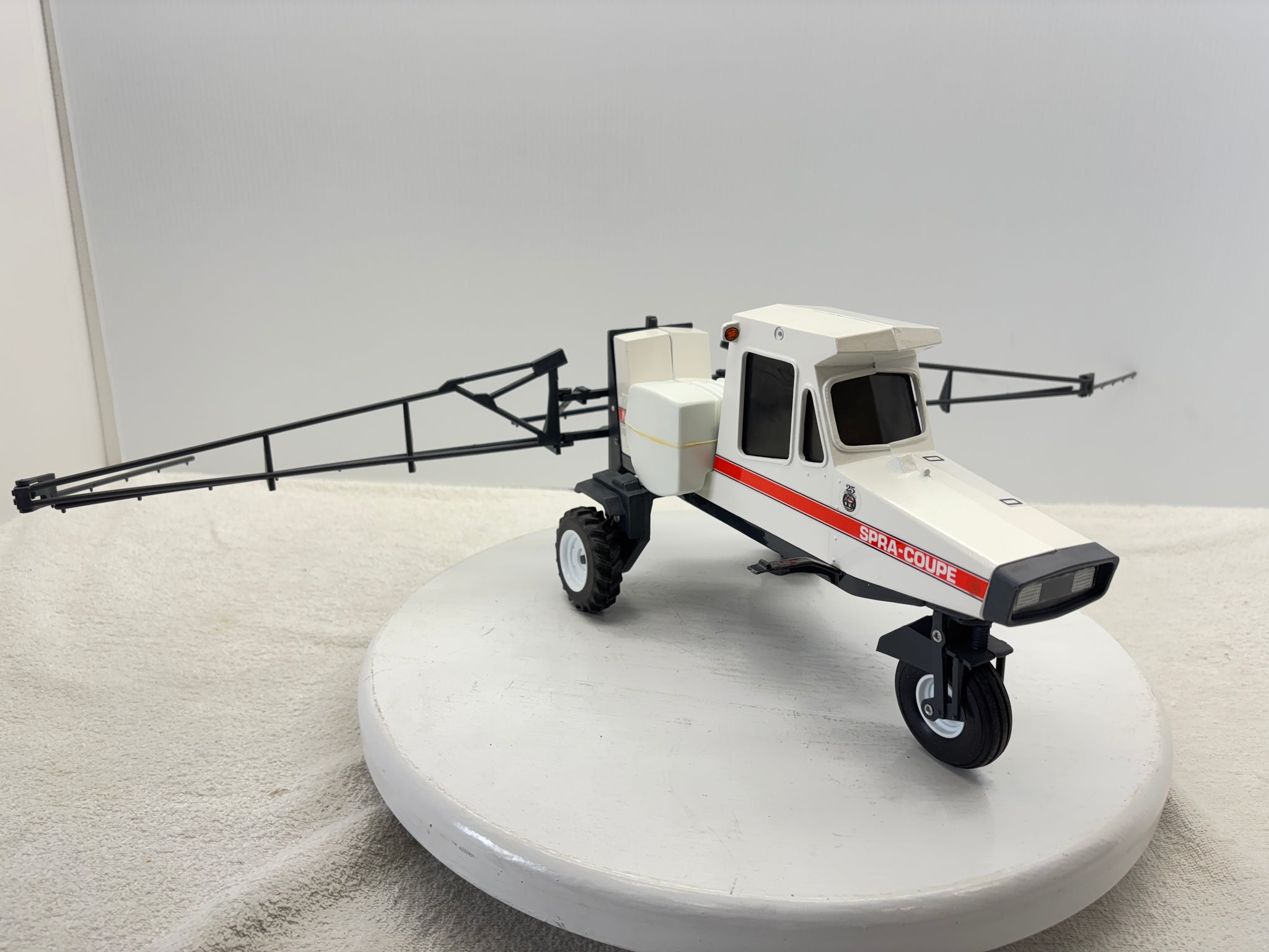 1/16 Melroe Spra-Coupe 220