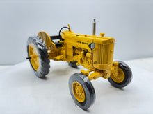 1/16 John Deere 420 Industrial