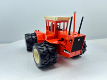 1/32 Allis-Chalmers 440 Toy Farmer Duals