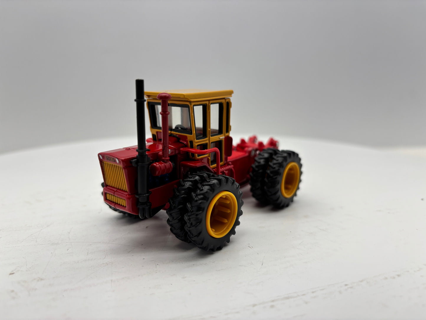 1/64 Versatile 125 Prestige