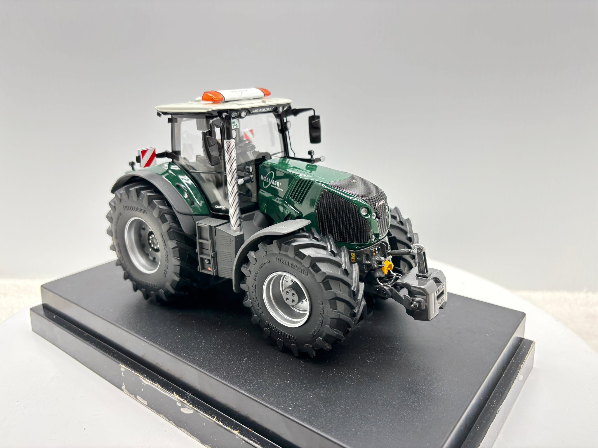 1/32 Claas Axion 870 Bollmer