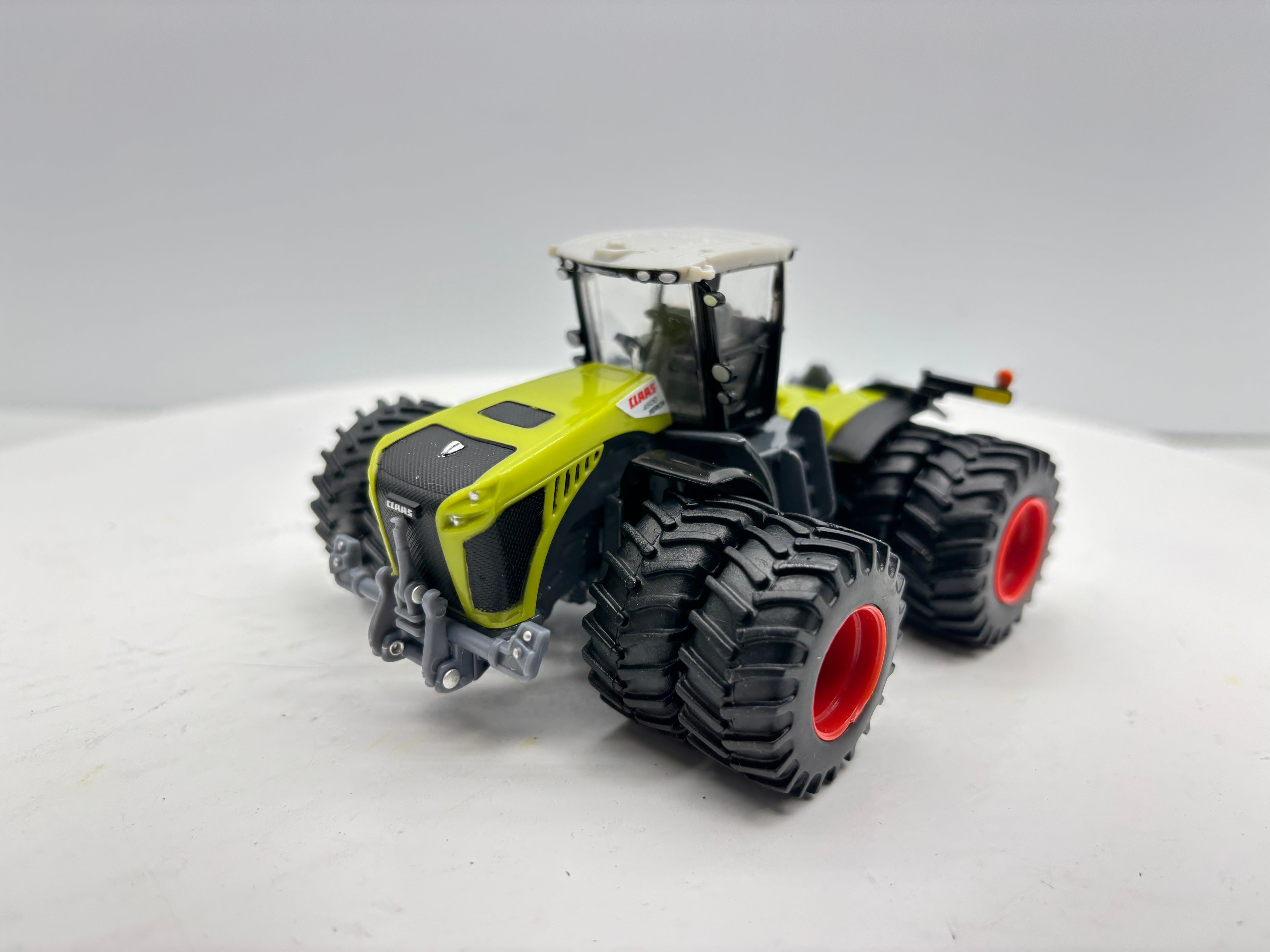1/64 Claas 4500 Xerion