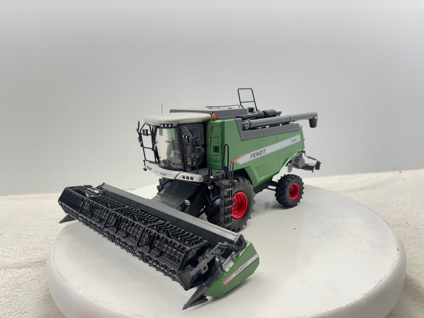 1/32 Fendt 5255L