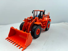 1/40 Doosan 400V Wheel Loader