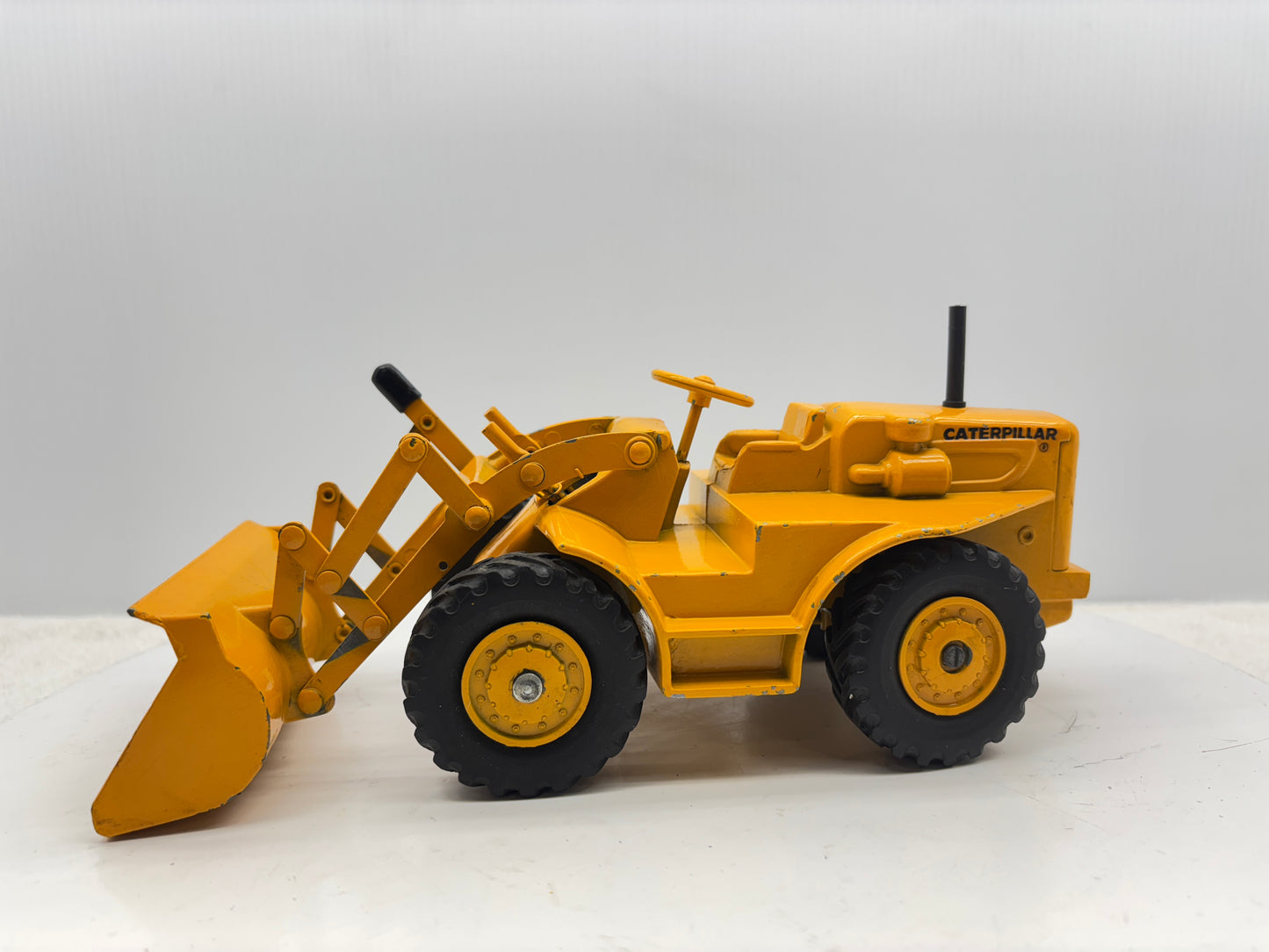 1/24 Caterpillar 950 Loader
