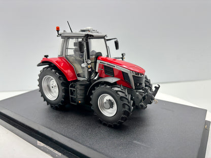 1/32 Massey Ferguson 65.180 Red