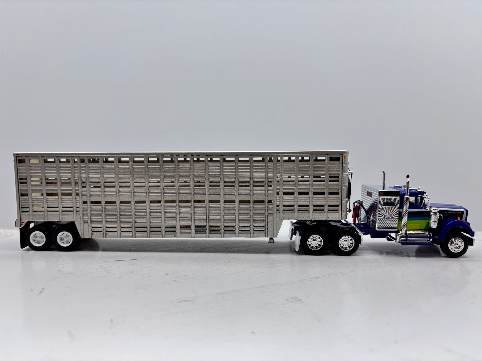 1/64 Western Star 4900 36'' Flat Top