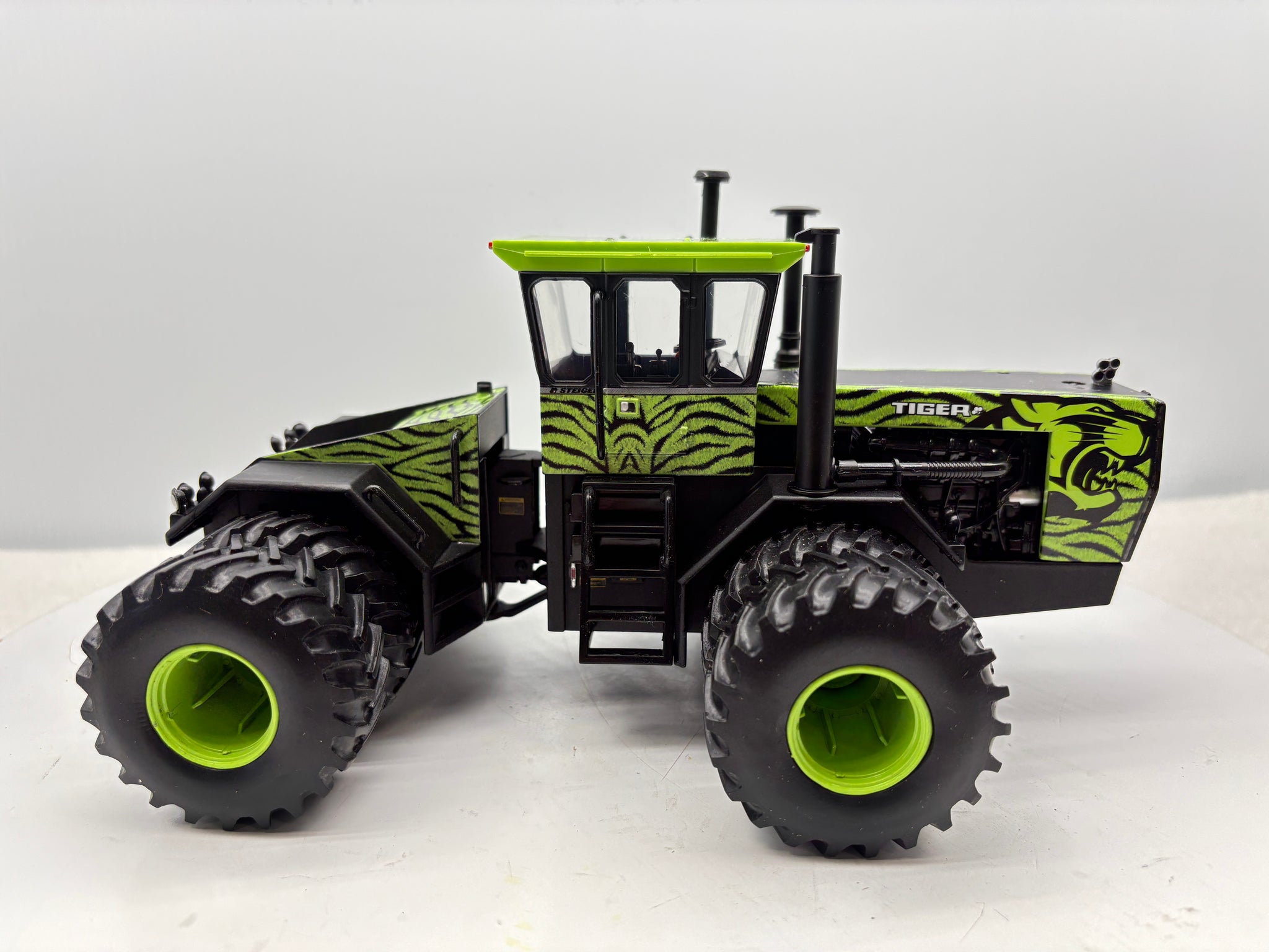 1/32 Steiger Tiger ''Wild About Steiger''