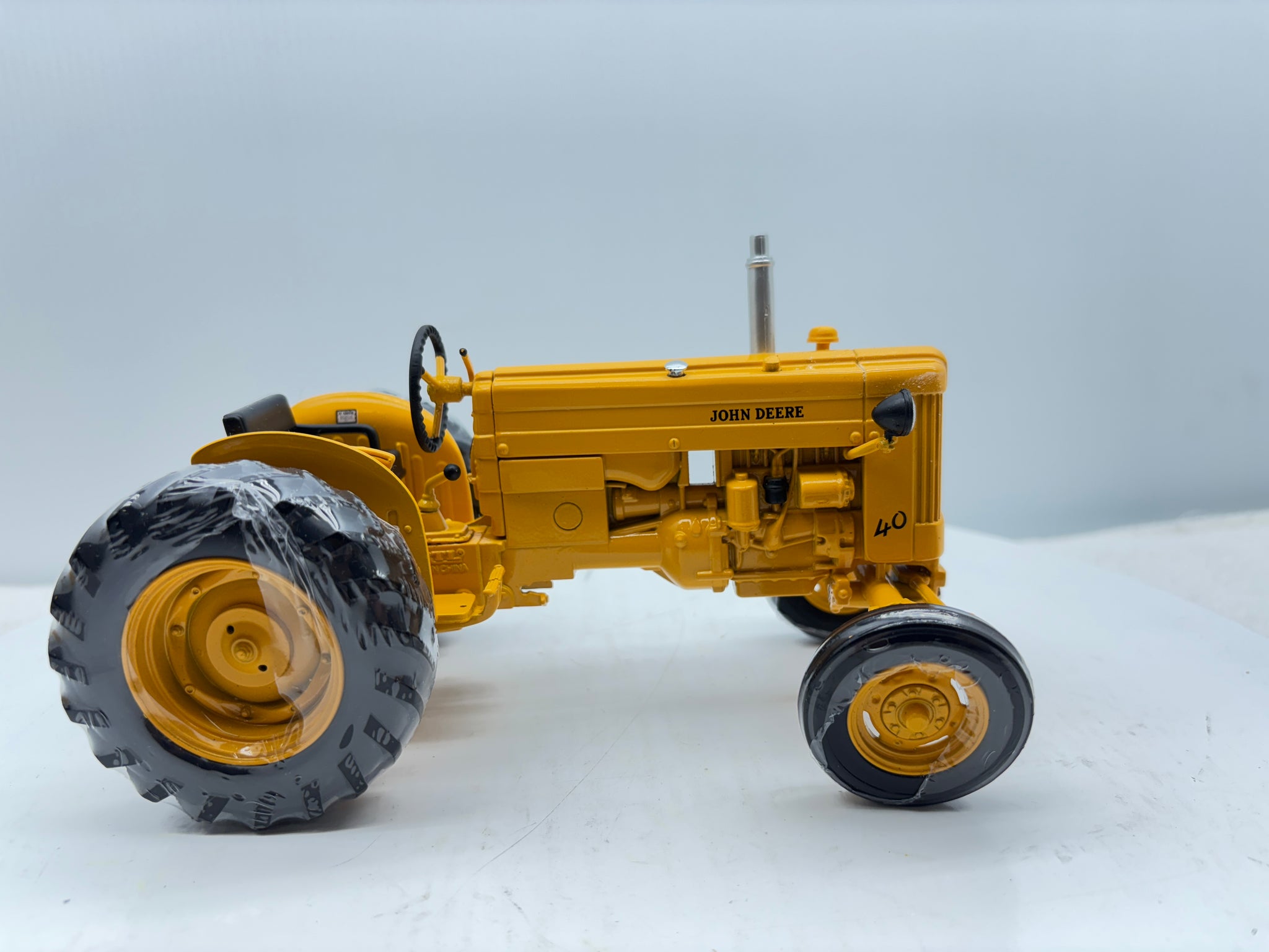 1/16 John Deere ''RARE'' 40 Industrial Orange