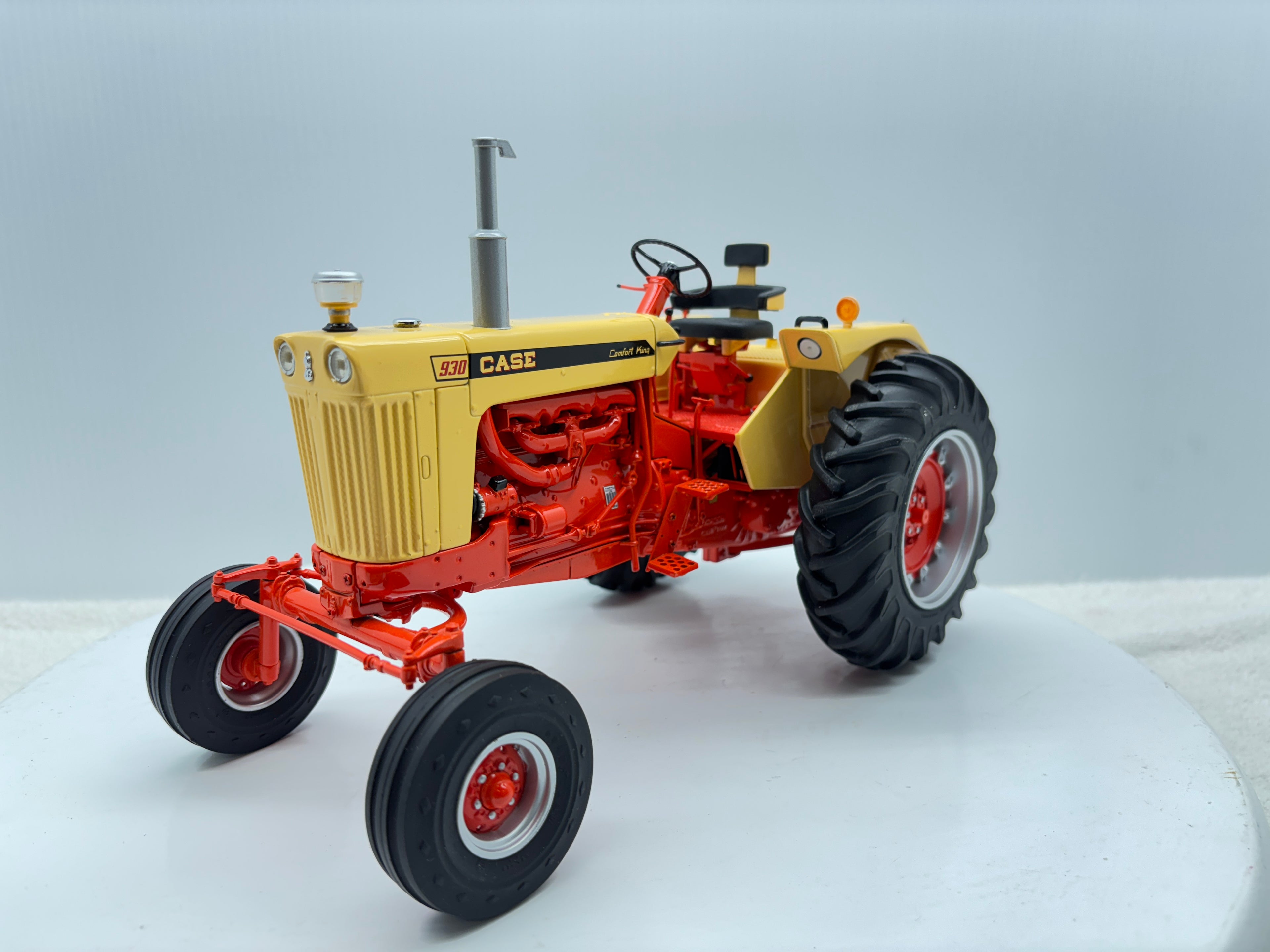 1/16 Case 930 Comfort King