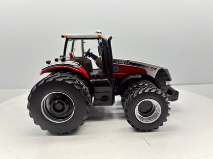 1/32 Case IH Magnum 370 Farm Show