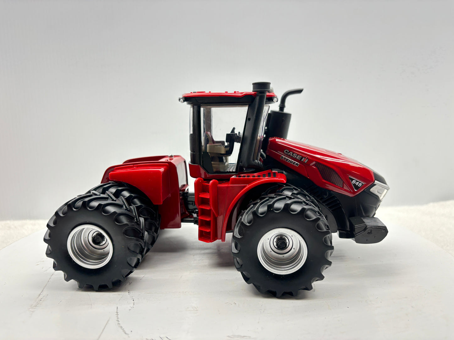 1/32 Case IH Steiger 645 Duals