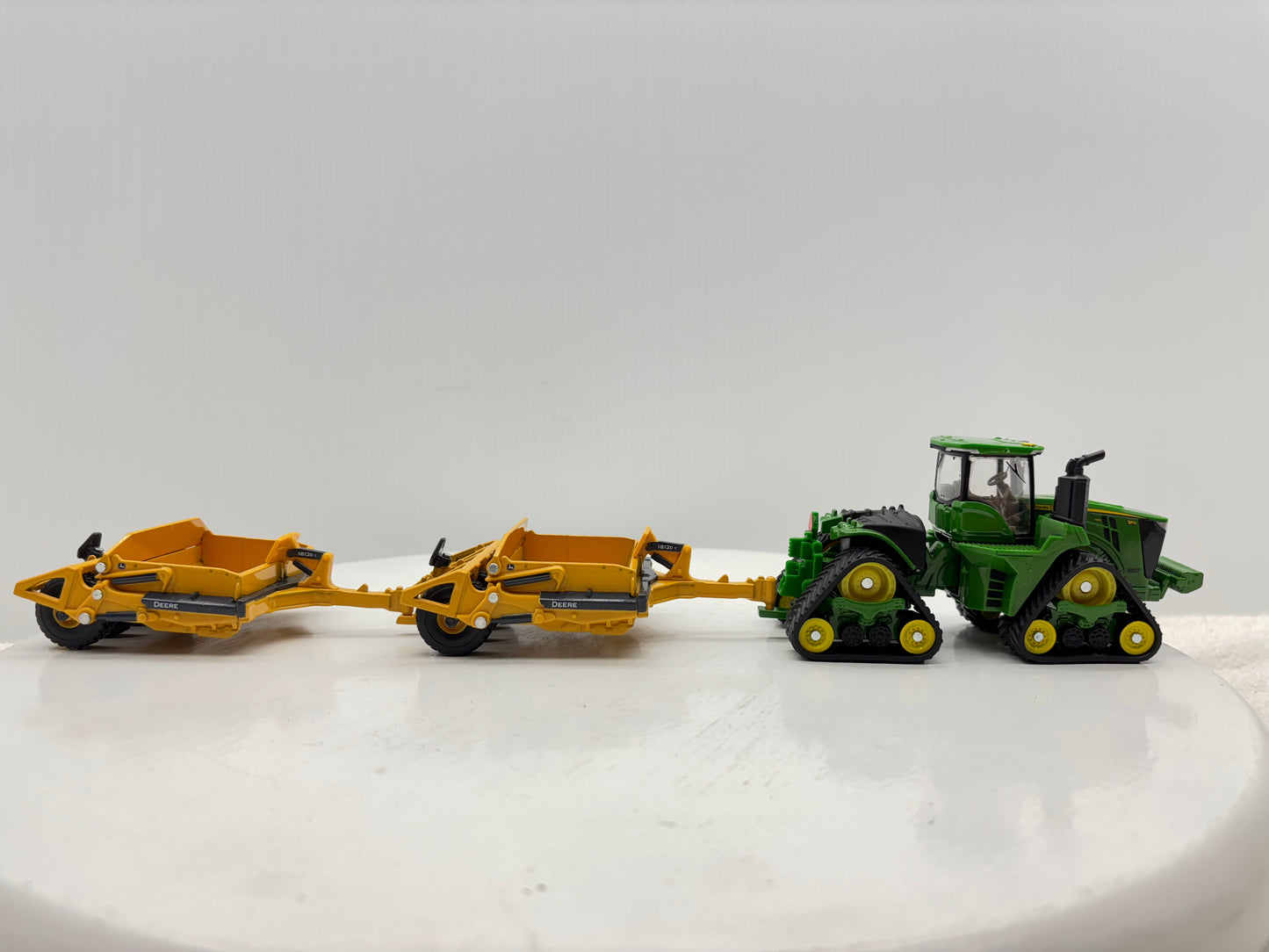 1/64 John Deere 9RX 590 Scraper Set