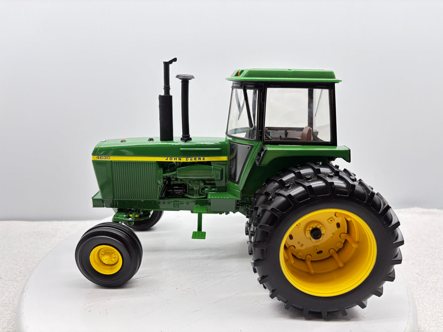 1/16 John Deere 4630