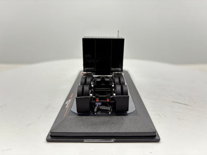 1/64 GMC General Black-Gold