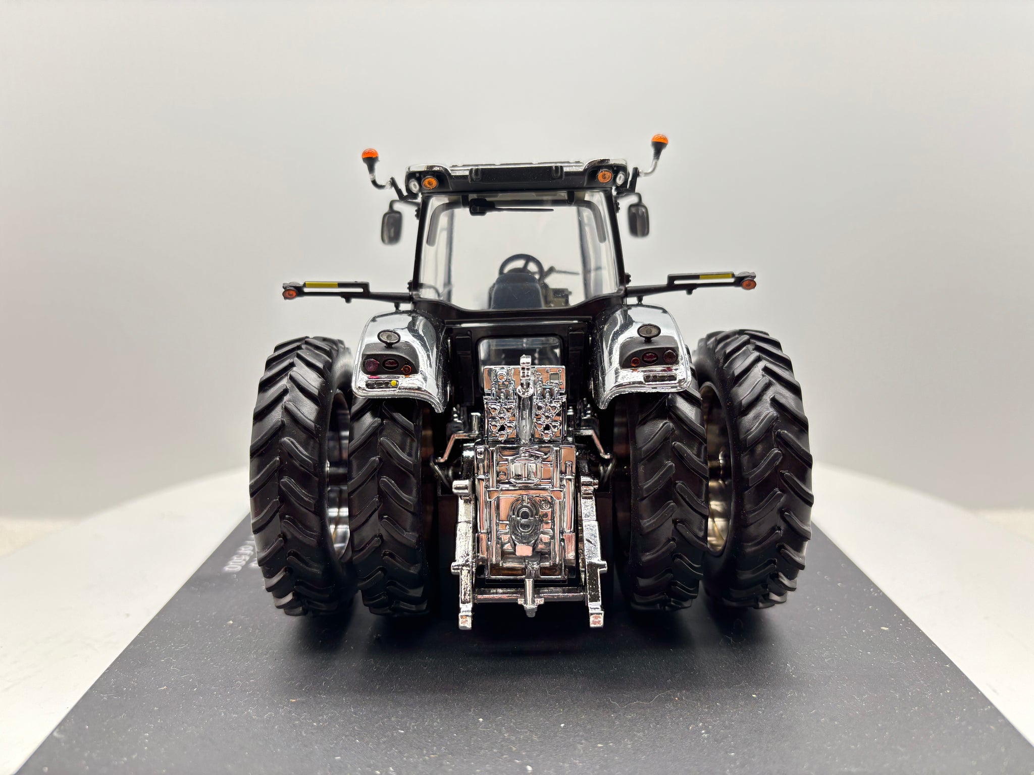 1/32 Agco DT275B Louisville