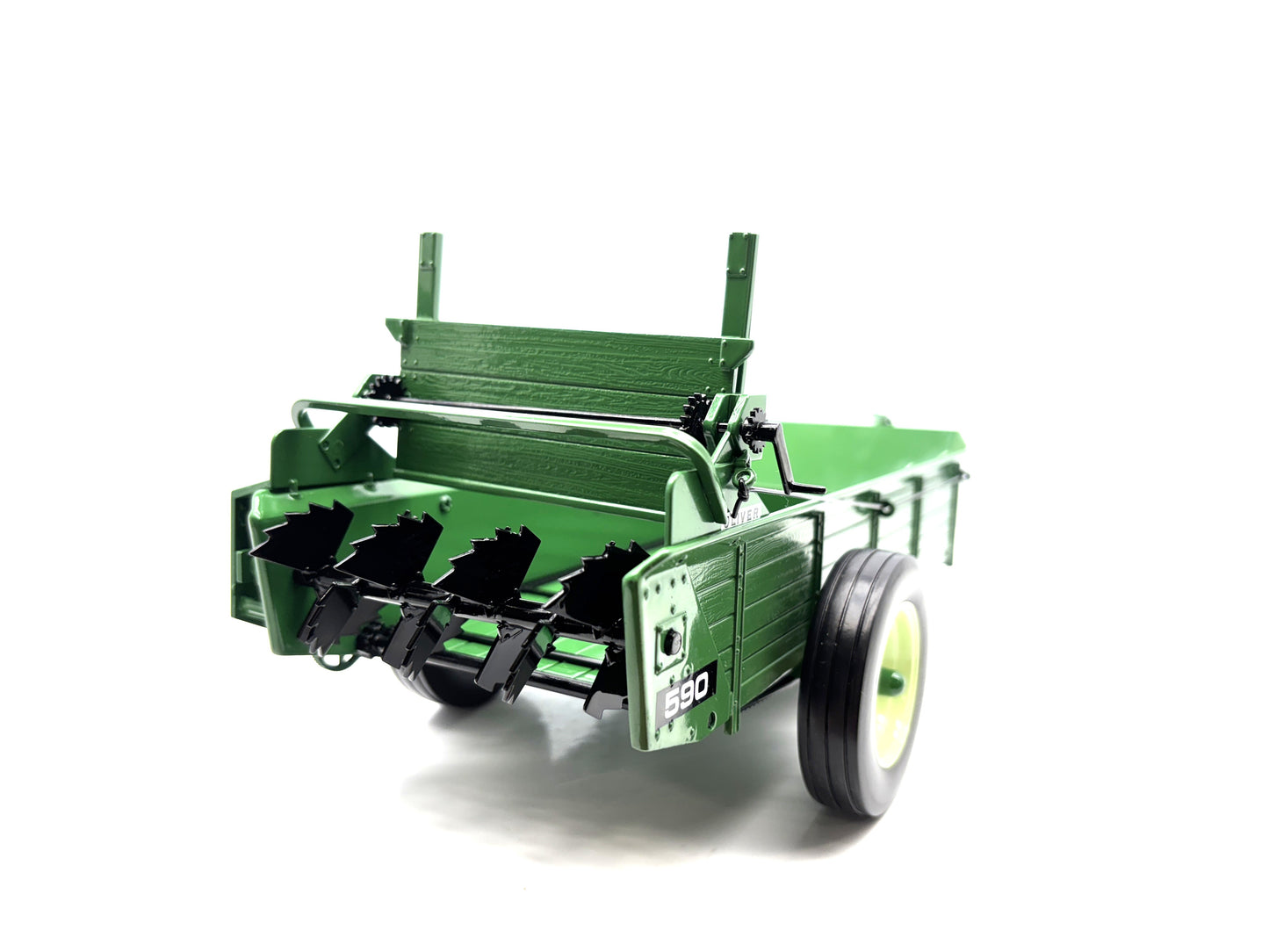1/16 Oliver 590