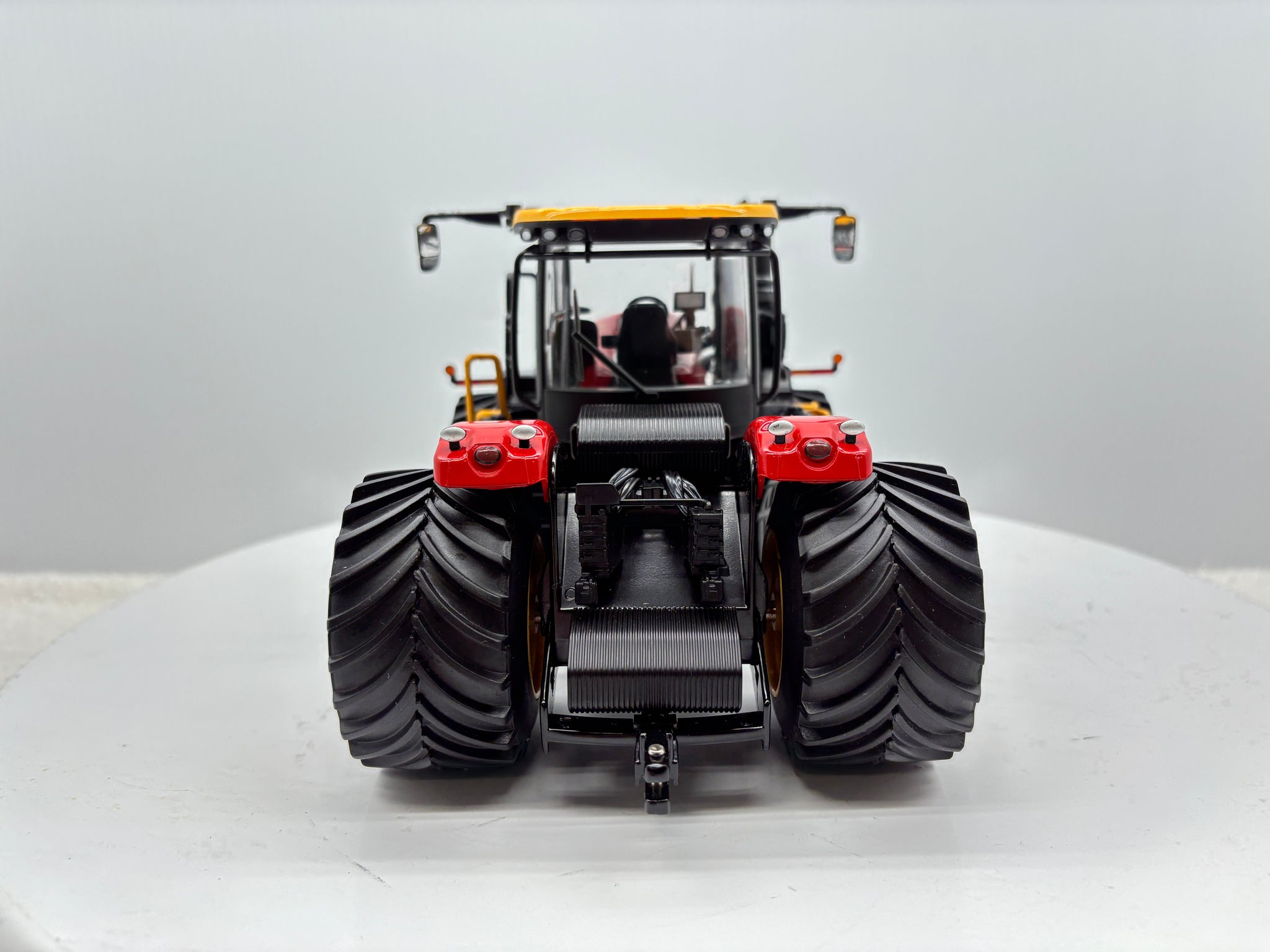 1/32 Versatile 620 LSW