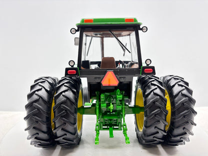 1/16 John Deere 4450 2wd Prestige