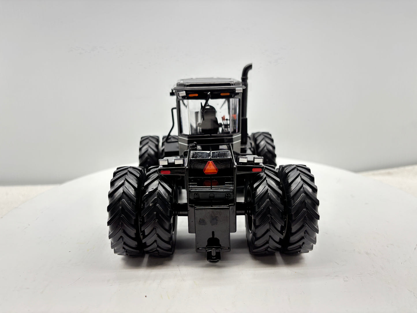 1/32 Case IH 9250 NFTM Black Chaser