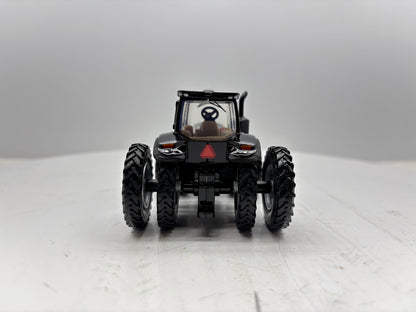 1/64 Case IH Magnum 400 Black