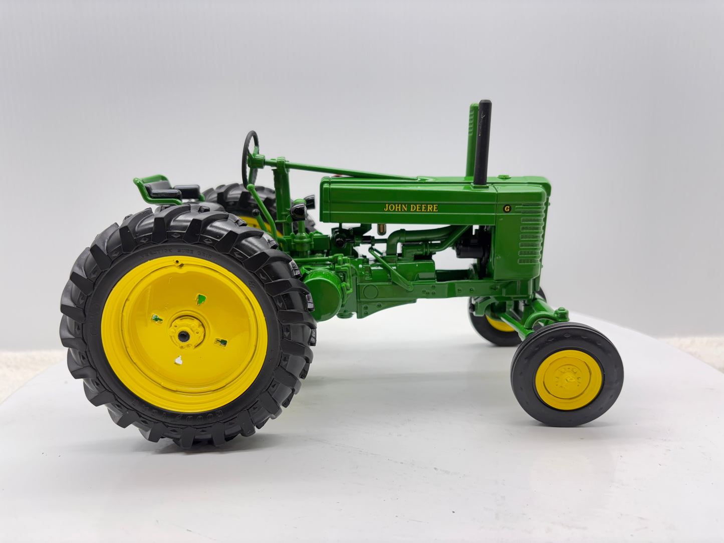 1/16 John Deere Model G Prestige