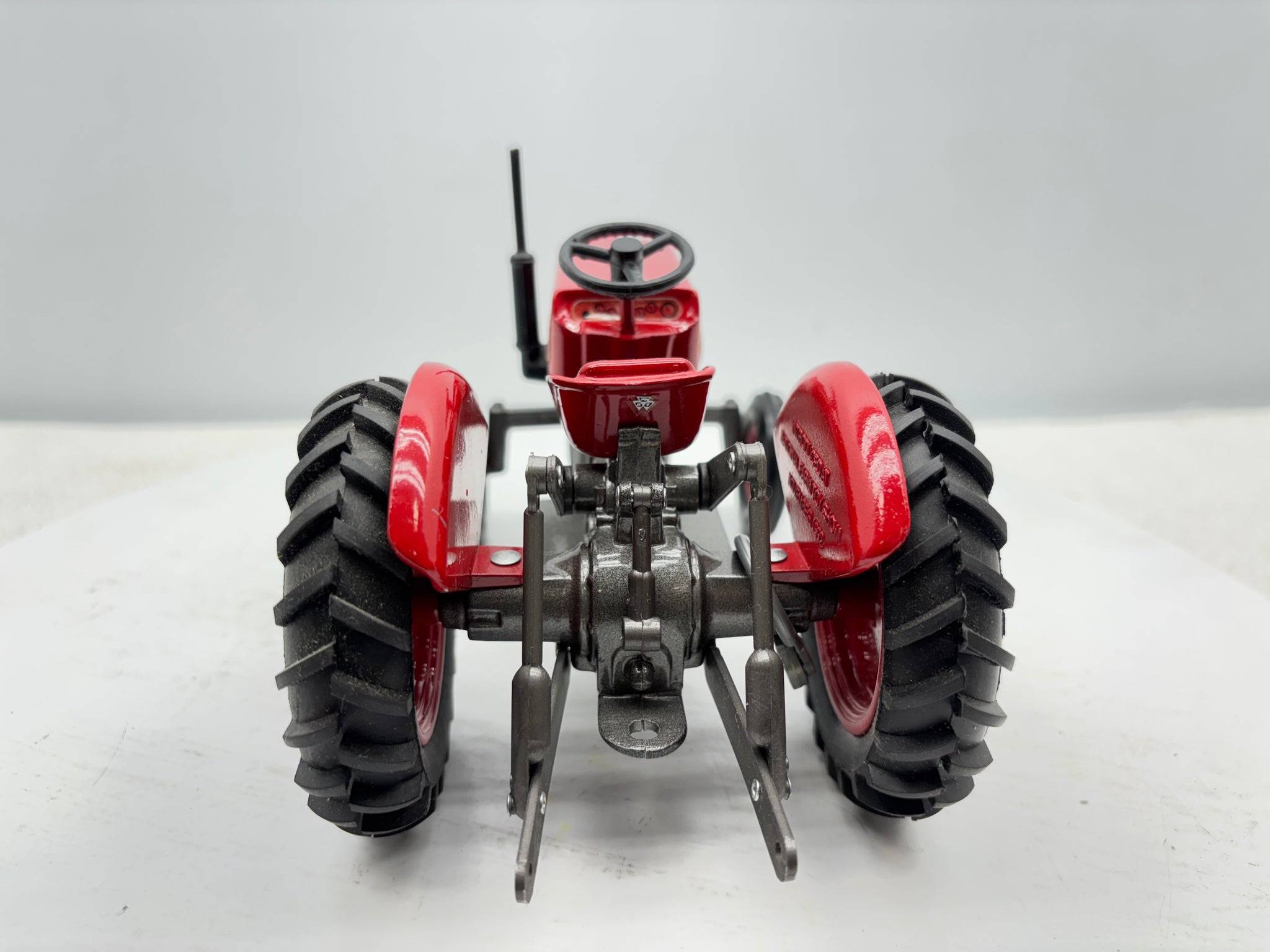 1/16 Massey Ferguson 135 National Farm Machinery Show