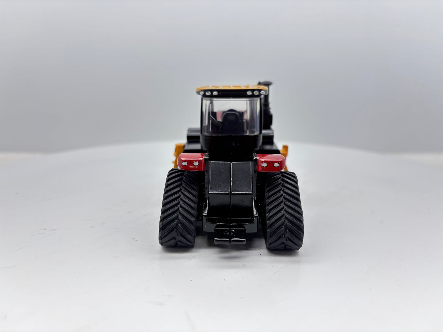 1/64 Versatile 620 DeltaTrak