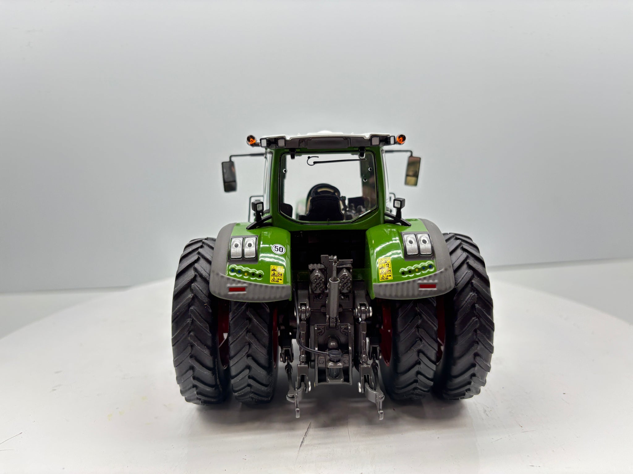 1/32 Fendt 942 Vario Row Crop