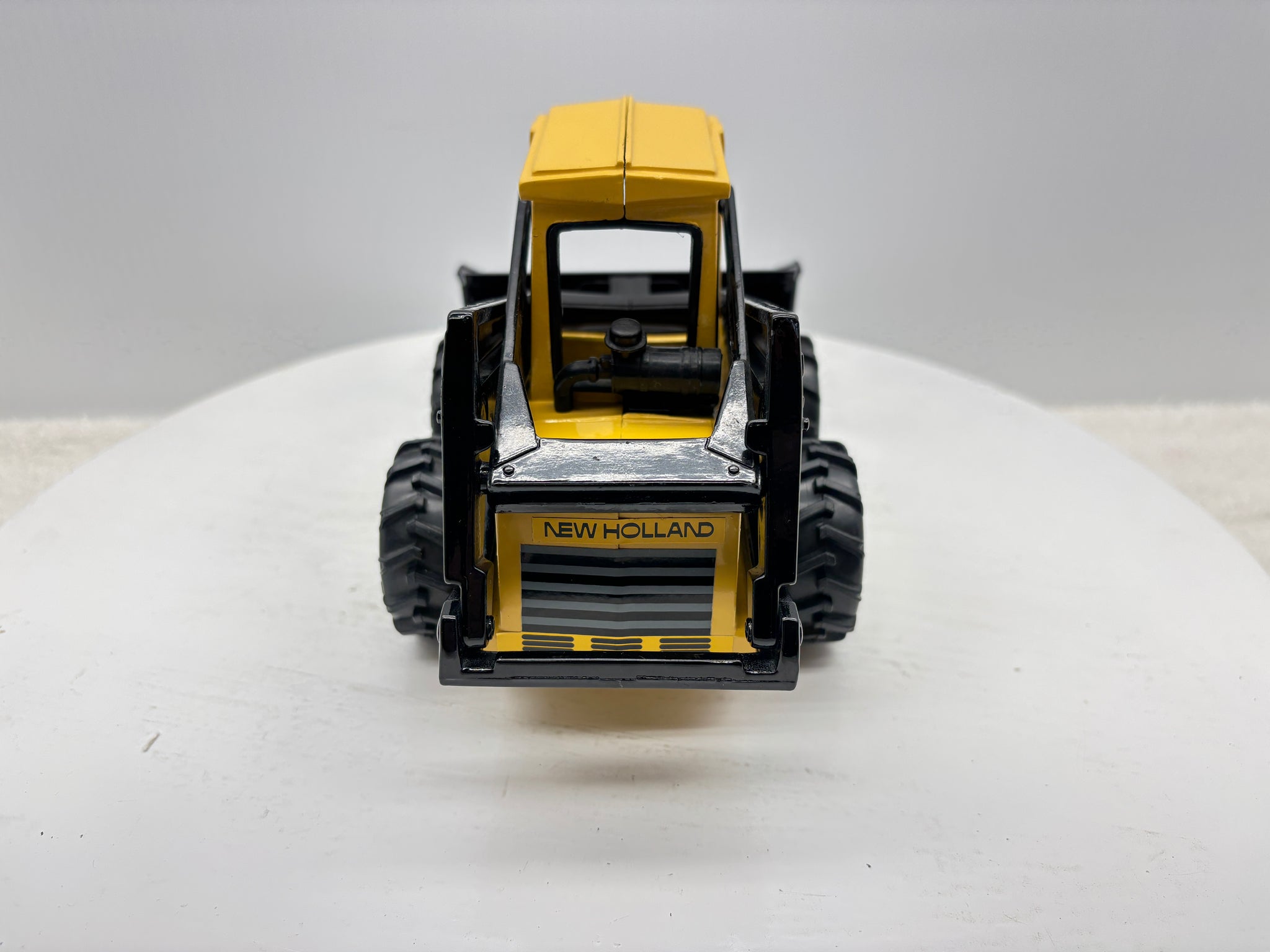 1/16 New Holland Skid-Steer