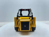 1/16 John Deere 320