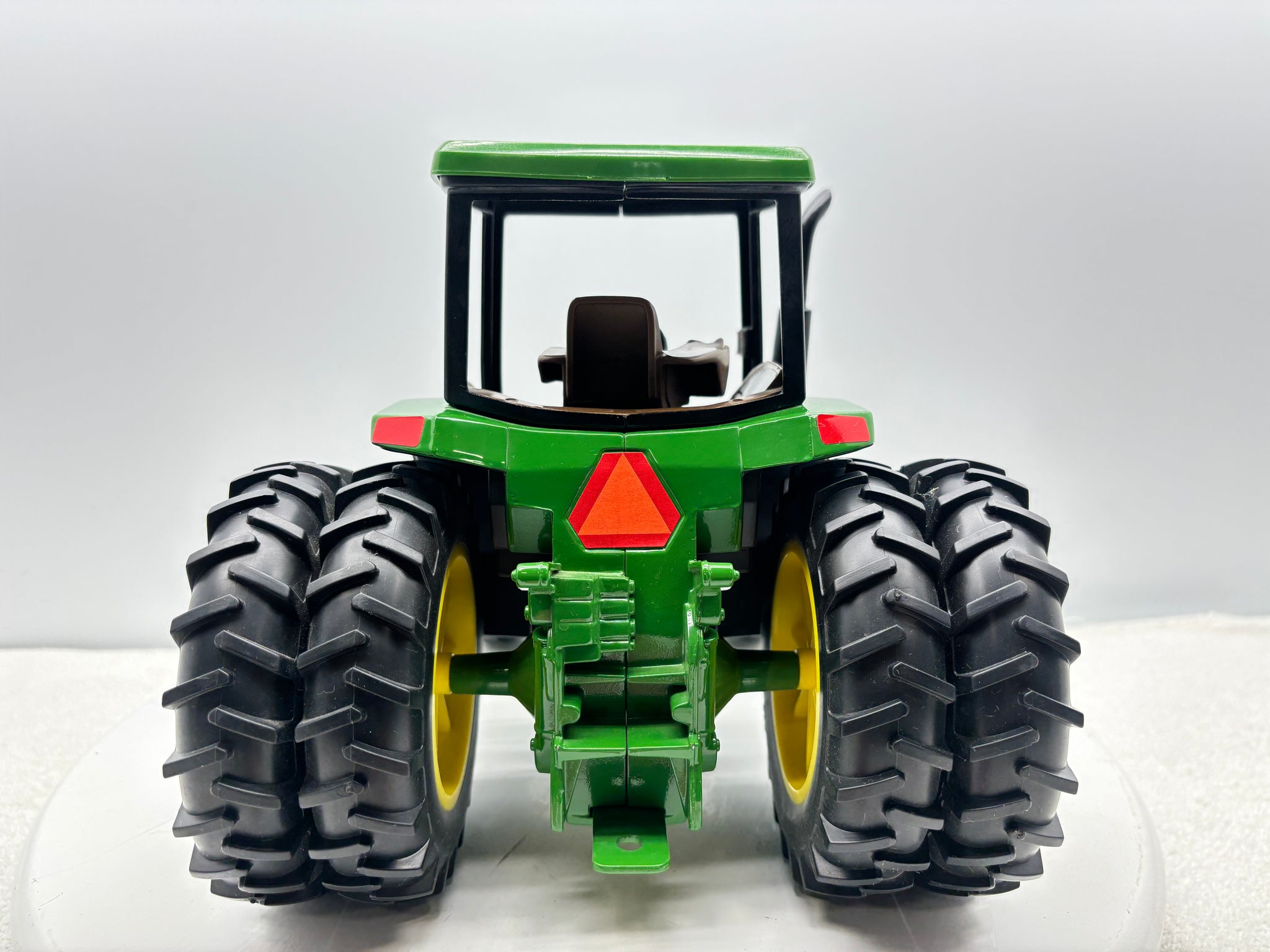 1/16 John Deere 8400