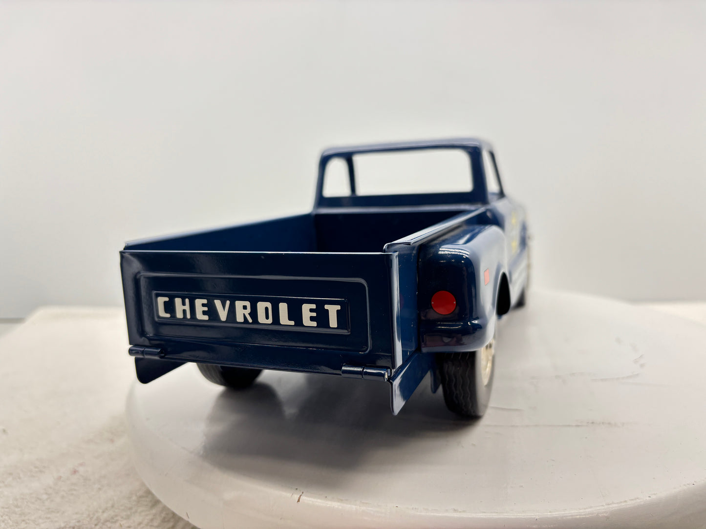 1/18 Chevrolet 1969 C10 Step Side Pick-up