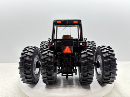 1/16 International 7688 Black