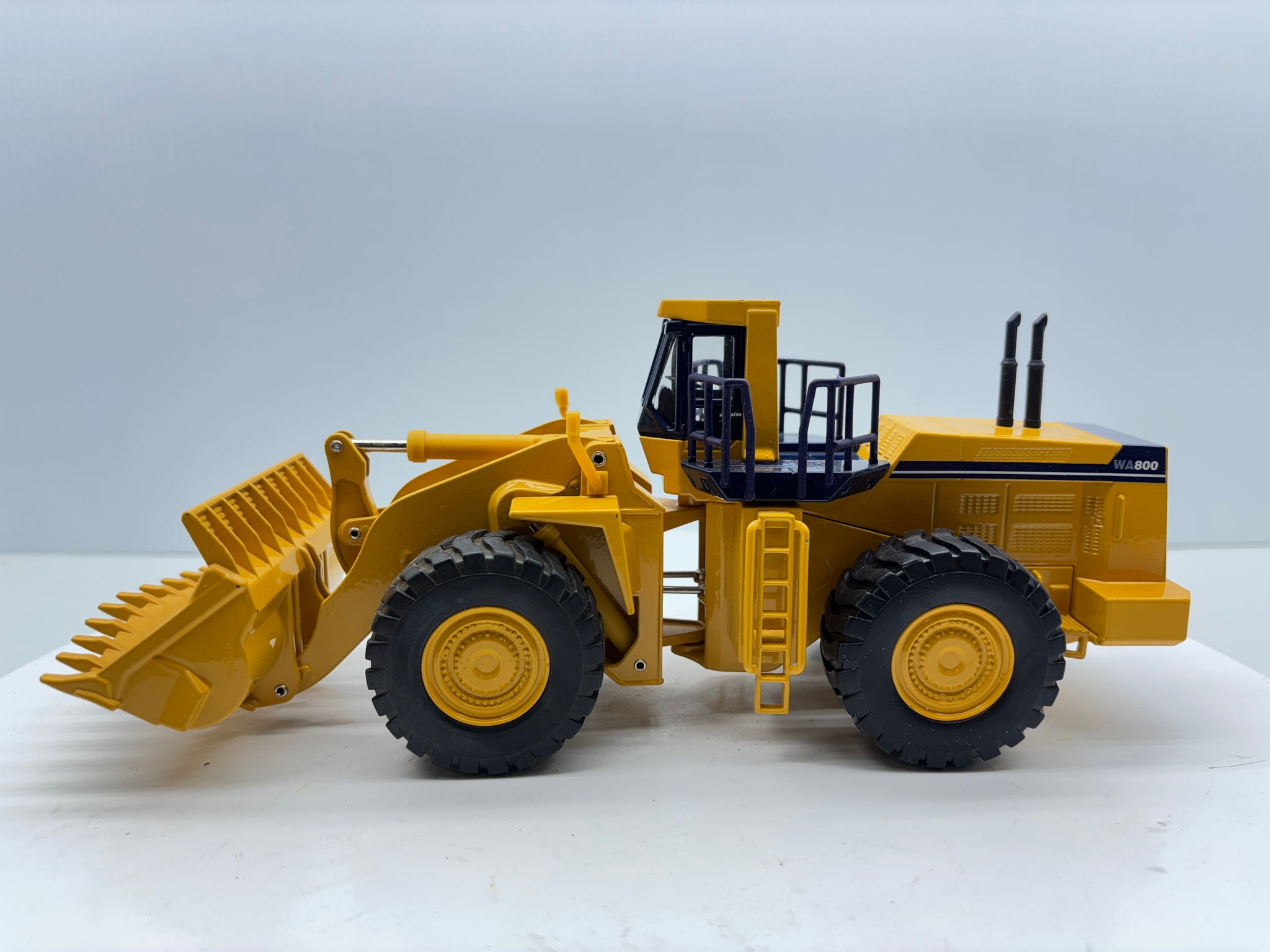 1/50 Komatsu WA800 Joal