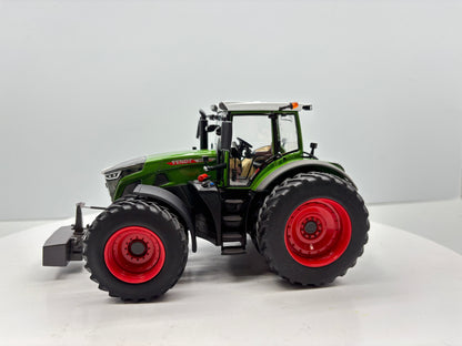 1/32 Fendt 942 Vario Row Crop