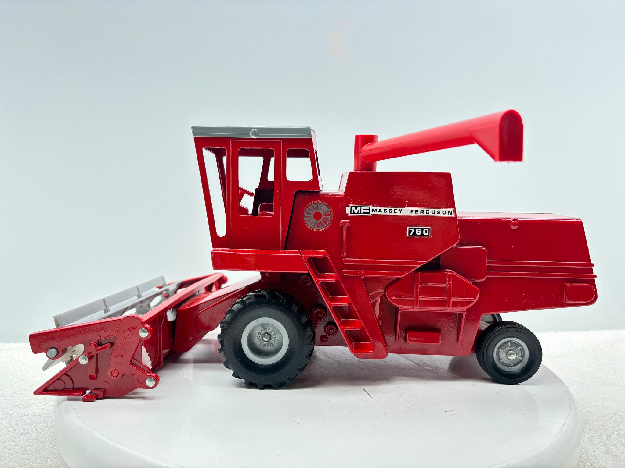 1/20 Massey Ferguson 860