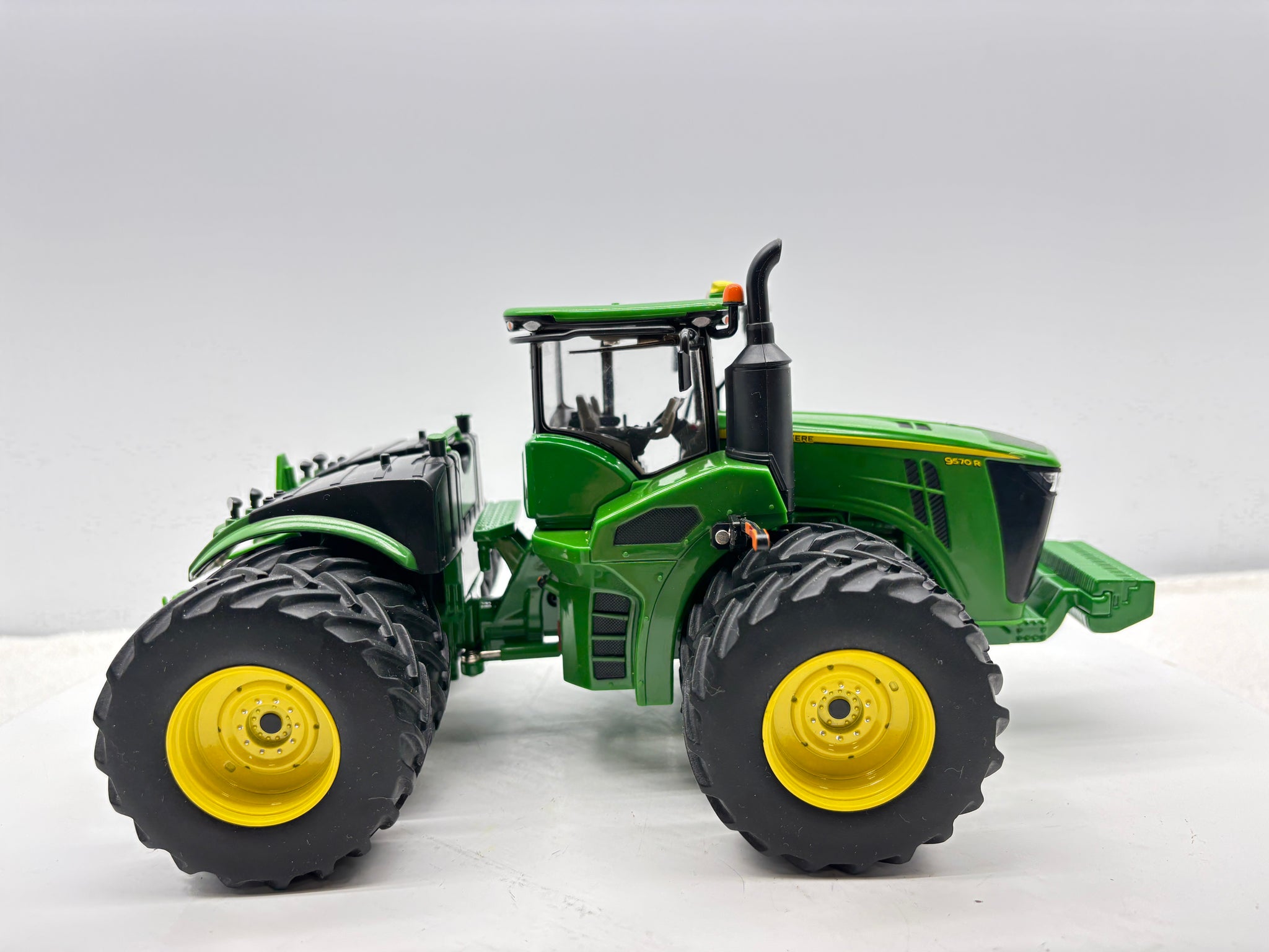 1/32 John Deere 9570R Prestige