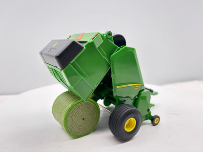 1/16 John Deere 560R Round Baler