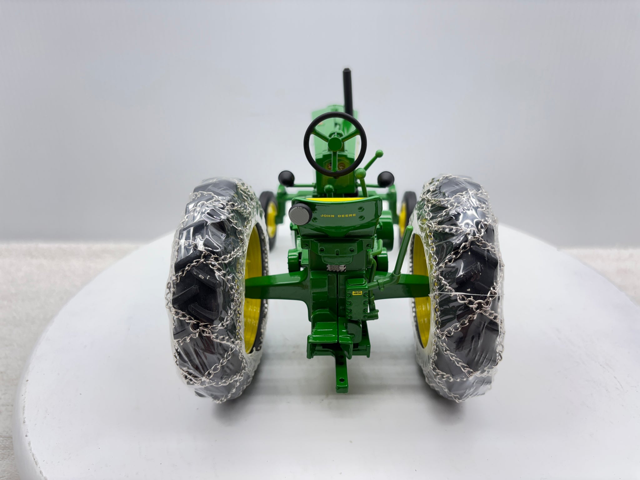 1/16 John Deere 620 Row Crop