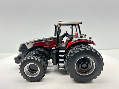 1/32 Case IH Magnum 370 Farm Show