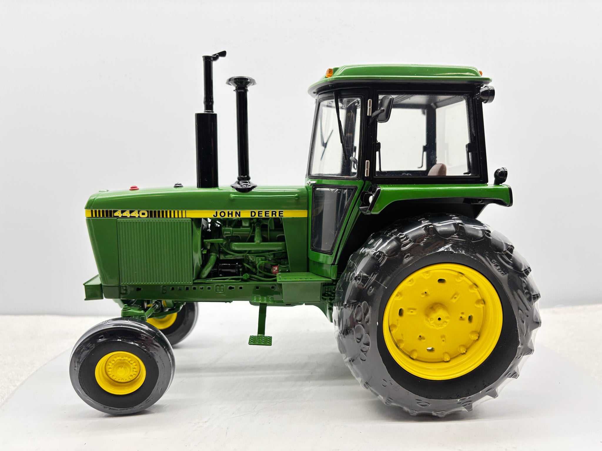 1/16 John Deere 4440 Precision #17