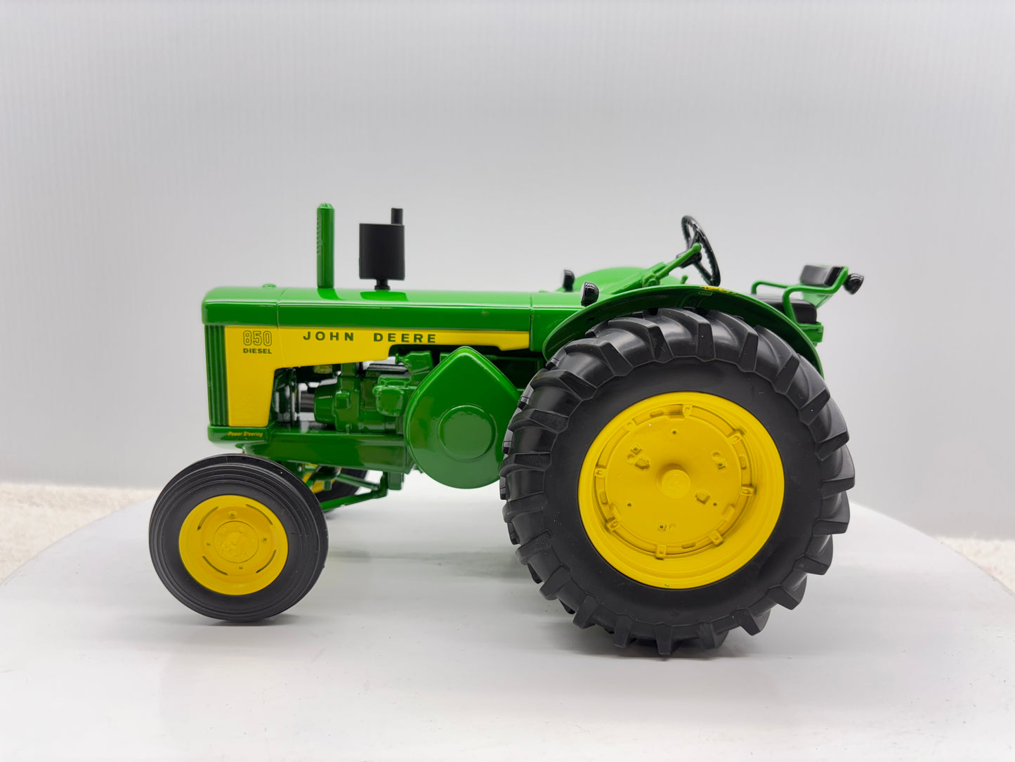 1/16 John Deere 850 Prototype Two Cylinder