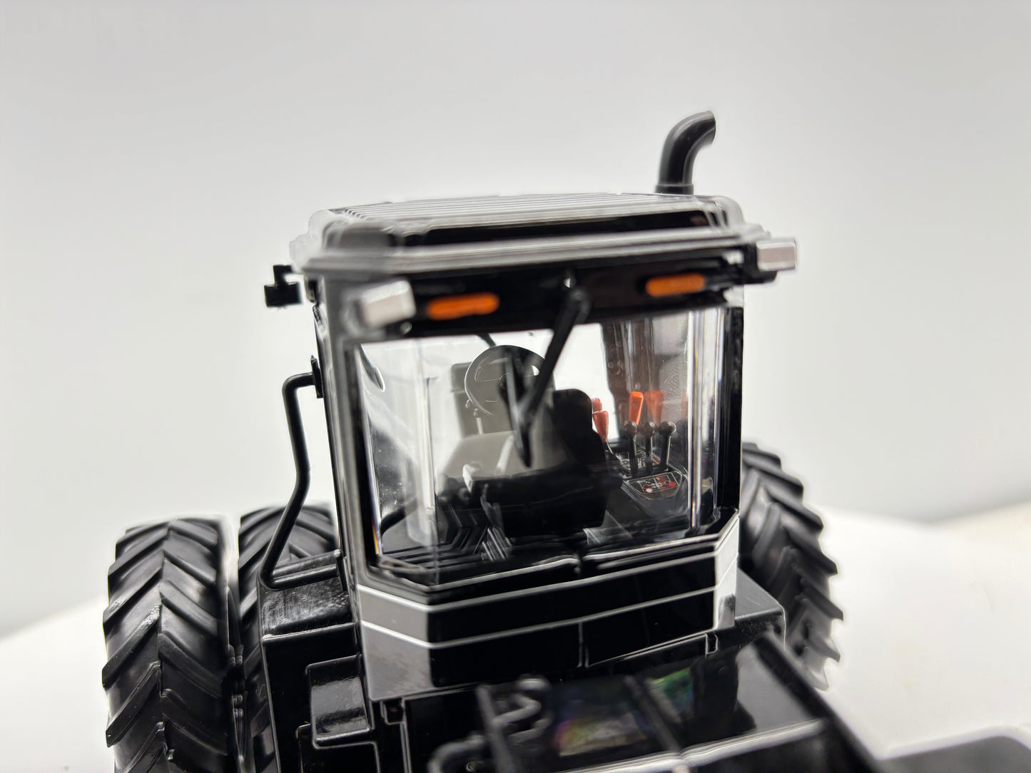 1/32 Case IH 9250 NFTM Black Chaser