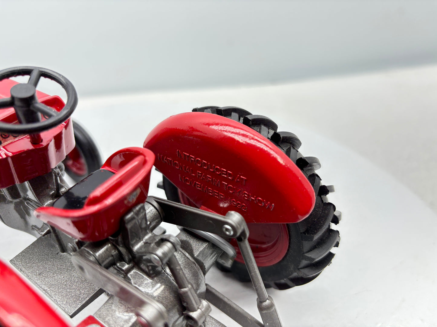 1/16 Massey Ferguson 135 National Farm Machinery Show